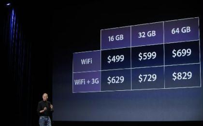 Apple&nbsp;Chief&nbsp;Executive&nbsp;Officer&nbsp;Steve&nbsp;Jobs&nbsp;introduces&nbsp;the&nbsp;new&nbsp;iPad&nbsp;during&nbsp;its&nbsp;launch&nbsp;event&nbsp;in&nbsp;San&nbsp;Francisco,&nbsp;California,&nbsp;the&nbsp;United&nbsp;States,&nbsp;Jan.&nbsp;27,&nbsp;2010.&nbsp;(Xinhua/Qi&nbsp;Heng)