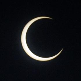 Images&nbsp;of&nbsp;annular&nbsp;solar&nbsp;eclipse&nbsp;in&nbsp;Sri&nbsp;Lanka&nbsp;