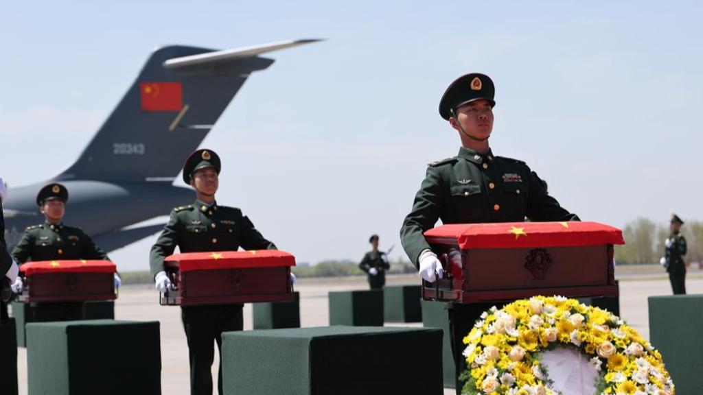 Remains of 12 Chinese martyrs in Korean War returned to homeland from ROK