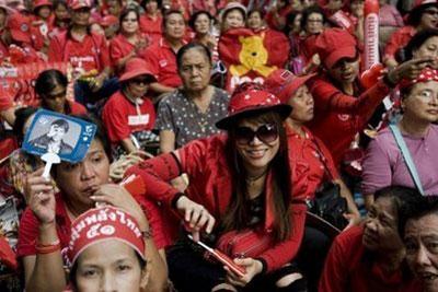 Supporters&nbsp;of&nbsp;Thailand's&nbsp;fugitive&nbsp;former&nbsp;premier&nbsp;Thaksin&nbsp;Shinawatra,&nbsp;the&nbsp;so-called&nbsp;'Red&nbsp;Shirts'.&nbsp;(AFP/File/Nicolas&nbsp;Asfouri)
