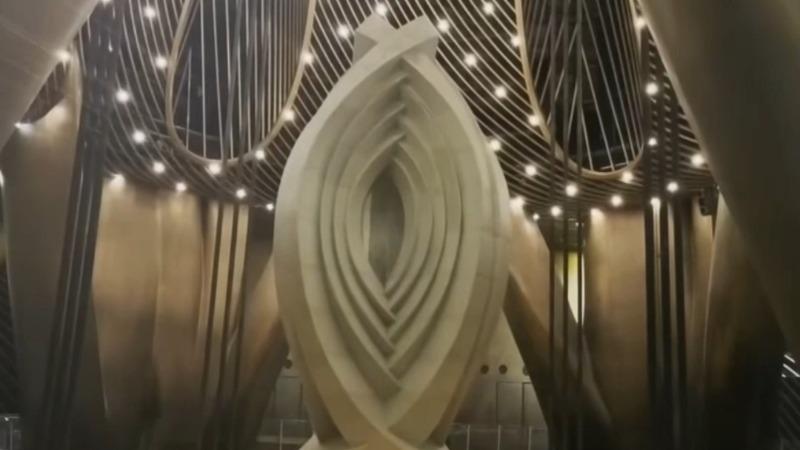 Why is a 1,000-ton object swinging inside China's tallest skyscraper?