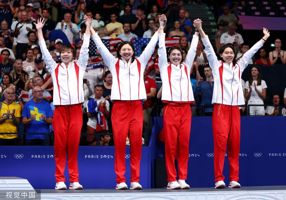 [图]女子4x100米混合泳接力中国队摘铜 美国队夺冠