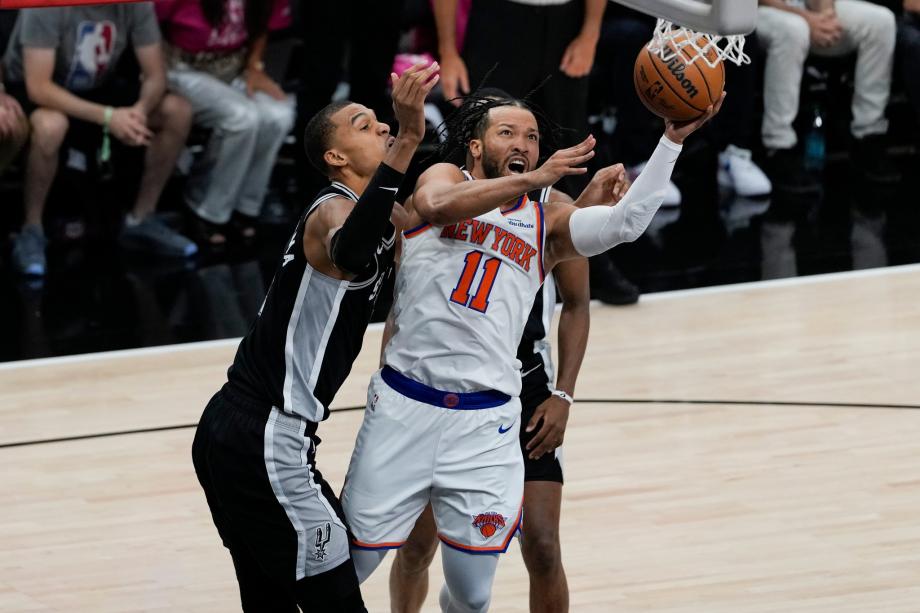 [图]NBA总决赛：尼克斯客胜马刺开门红 总比分1-0领先