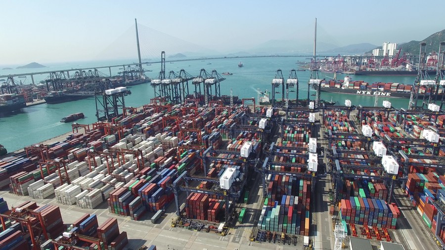 File photo taken on Feb. 5, 2016 shows the Kwai Chung container port in Hong Kong, south China. (Xinhua/Lui Siu Wai)