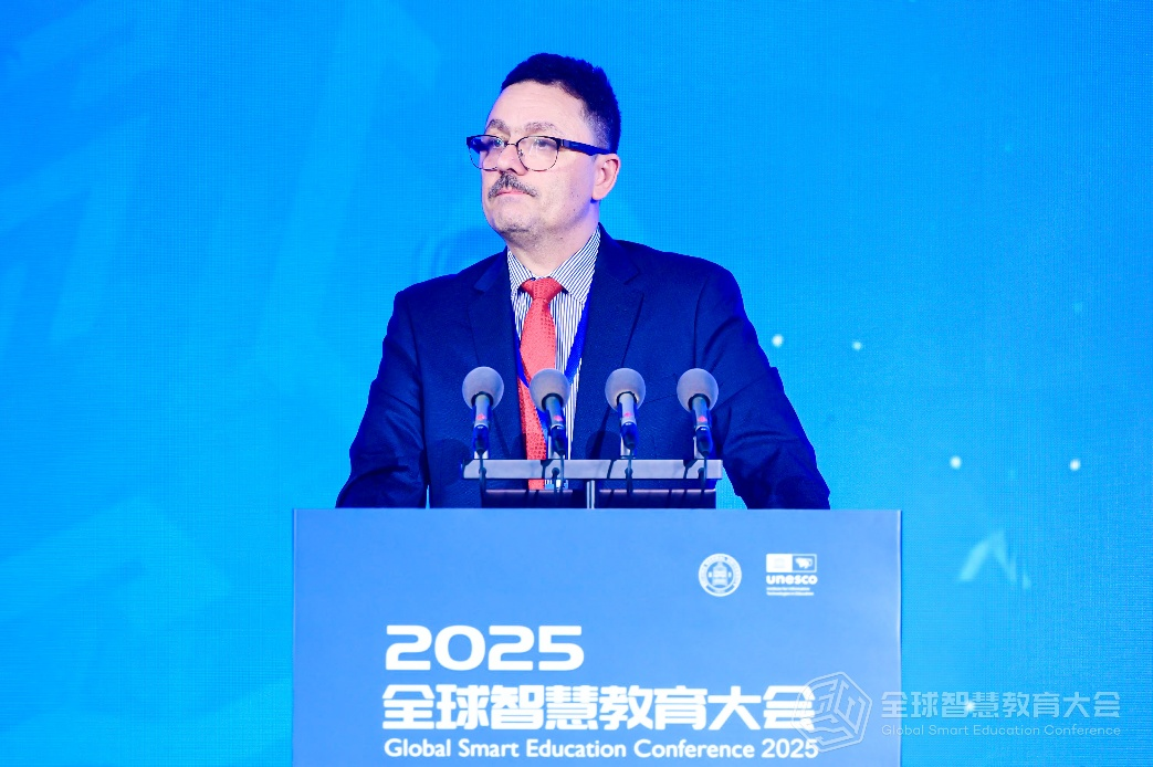 埃及高等教育与科学研究部智慧治理助理部长谢里夫基什克（Sherif Kishk）