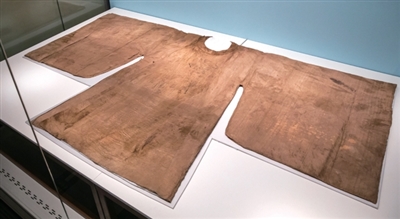 宋代公服圆领素罗大袖衫